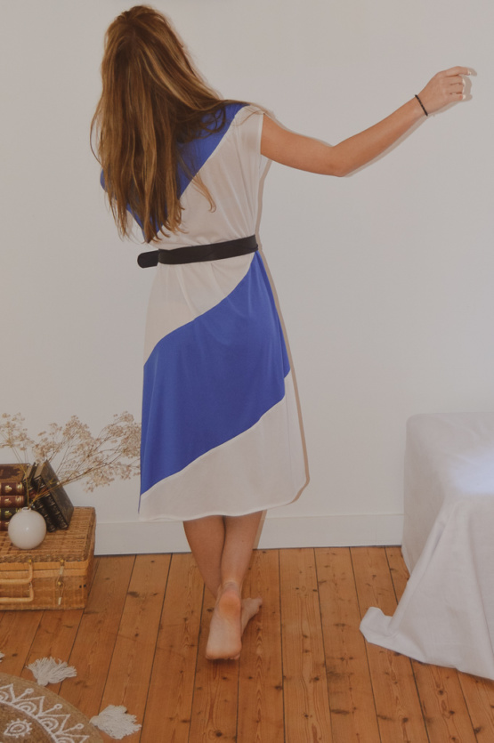 Robe blanche et bleue T2 – Image 5