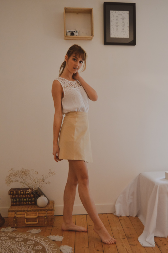 Jupe porte feuille beige T38