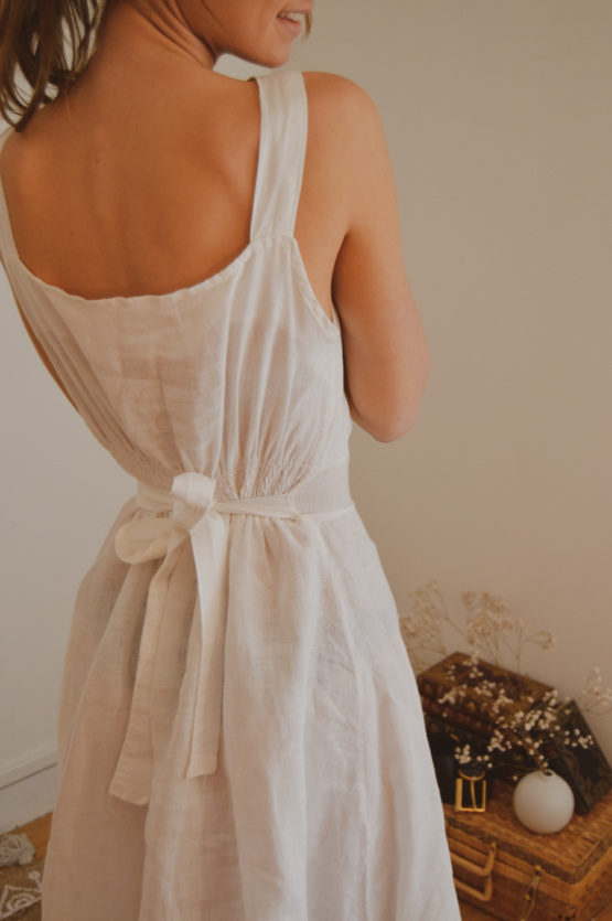 Robe blanche t 36-38 – Image 2