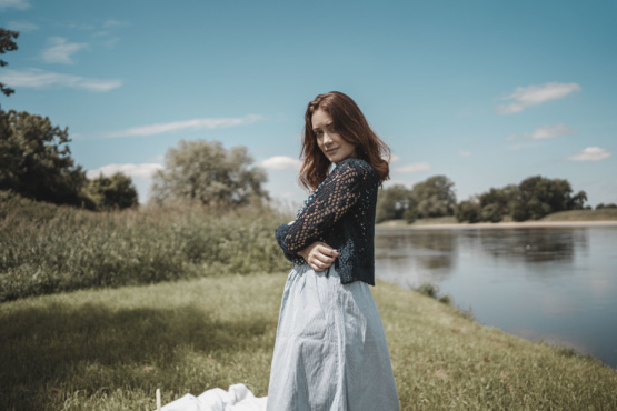 Gilet bleu en crochet Taille unique – Image 2