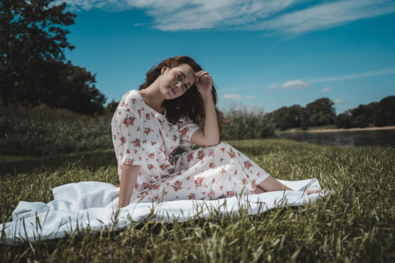 Robe de nuit taille 46/48 – Image 4