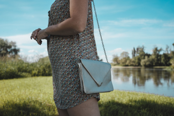 Sac gris argenté – Image 2